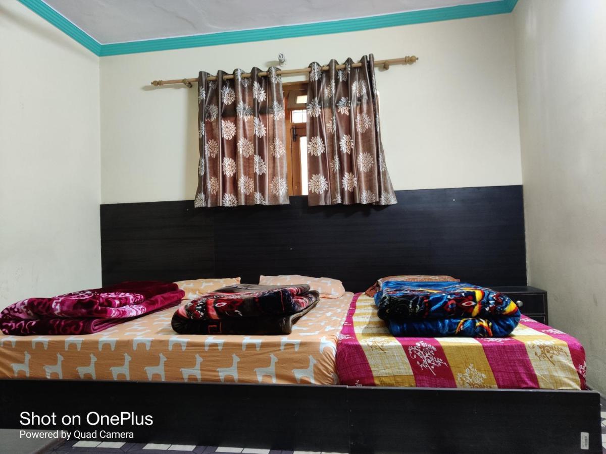 Hari Krishna Guest House Pandukeshwar Phòng bức ảnh